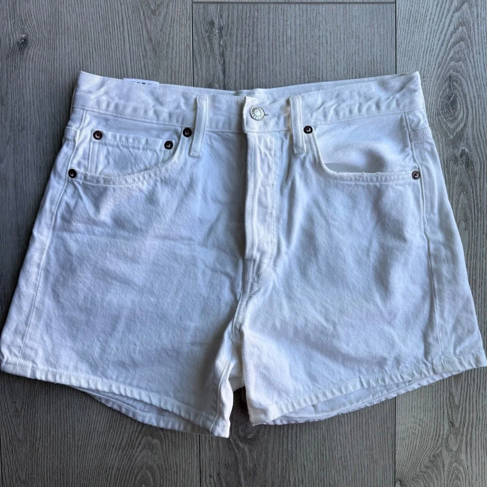 AGOLDE White High Rise Denim Shorts Size 26 Button Fly Raw Hem Parker Long